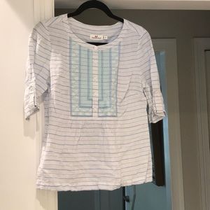 Vineyard Vines light blue top